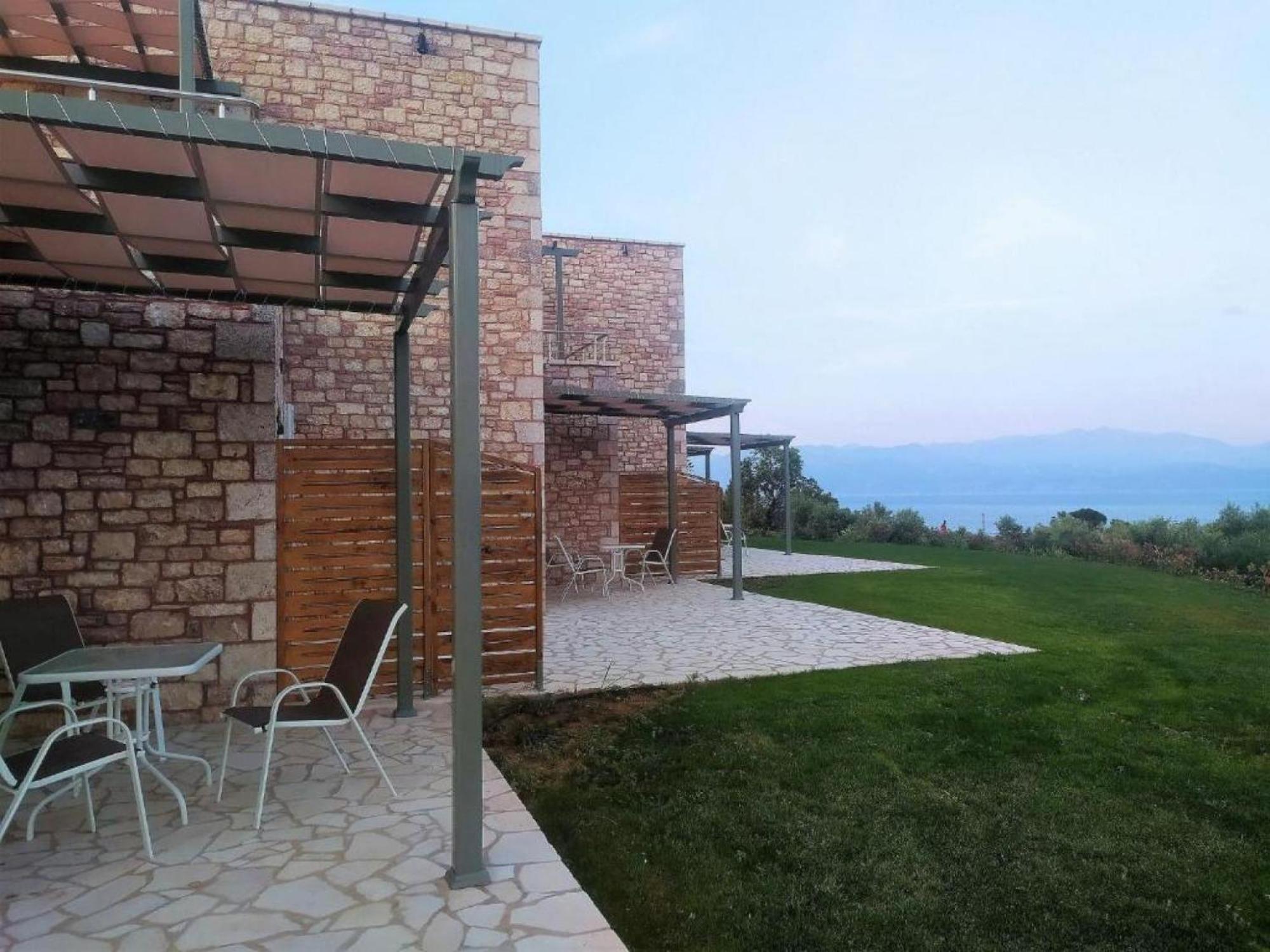 Stone Bay Houses In Messinia Kalamaki Beach Area 크라니 외부 사진